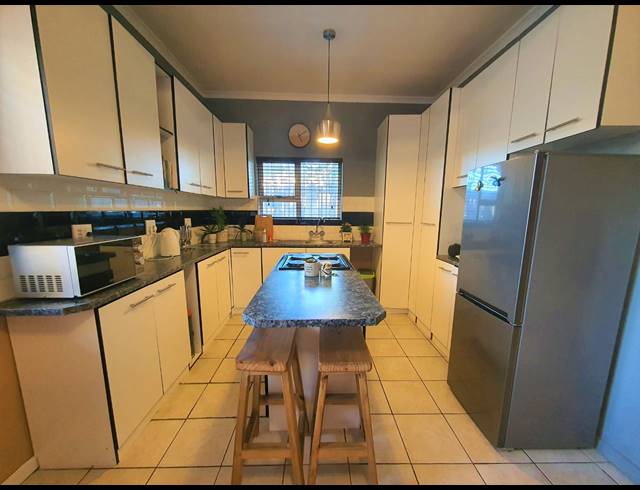 1 BEDROOM APARTMENT TO LET IN GLENLILLY